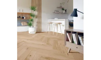 Parket u uzorku riblje kosti – bezvremenska elegancija za svaki dom