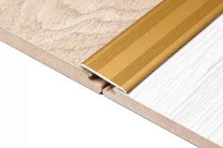 ALU PROFIL SIMPLE-FIX 23 90/ZLATNI SAMOLJEPLJIVI PRIJELAZNI RAVNI 28mm