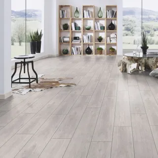 LAMINAT 10mm/Kl.32 SUBLIME VARIO 8461x FUGA HRAST SIVI MORITZ, RASPOLOŽIVO 3,454m2
