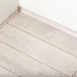 LAMINAT 10mm/Kl.33 MASSIVUM V FUGA 3753x HRAST VAN GOGH, RASPOLOŽIVO 12,250 m2