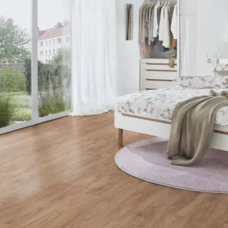 LAMINAT 10mm/Kl.32 VINTAGE CLASSIC V FUGA 5947x HRAST HISTORIC, RASPOLOŽIVO 8,65m2