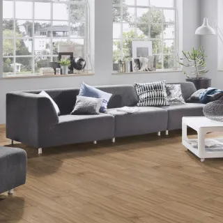LAMINAT  8mm/Kl.32 VARIOSTEP CLASSIC V FUGA K338x HRAST CREDENZA p=2,2204 m2 