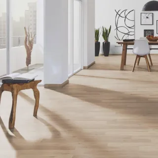 LAMINAT 7mm/Kl.31 CLASSIC K071x HRAST STUDIO p=2,4672 m2