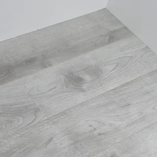 LAMINAT 8mm/Kl.32 SENS 429x LIPICA HRAST p=2,179 m2