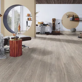 LAMINAT 8mm/Kl.32 SUPER NATURAL CLASSIC V FUGA 5542x HRAST SIVI p=2,2204 m2