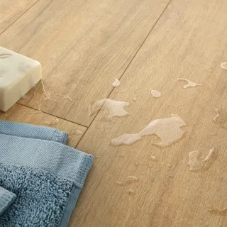 LAMINAT  7mm/Kl.32 BODOMO 7516x HRAST PUERTO p=2,51 m2 