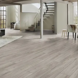 LAMINAT 8mm/Kl.32 SUPER NATURAL CLASSIC PURE + K418 HRAST LONGBOW p=2,260 m2