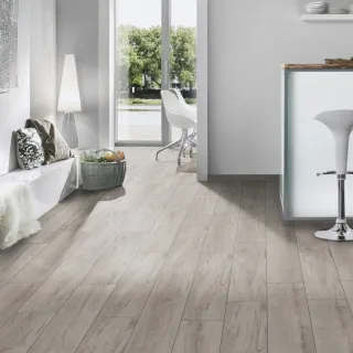 LAMINAT 8mm/Kl.32 SUPER NATURAL CLASSIC PURE + K418 HRAST LONGBOW p=2,260 m2