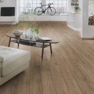 LAMINAT 8mm/Kl.32 SUPER NATURAL CLASSIC PURE + K635 HRAST APOLLO p=2,260 m2