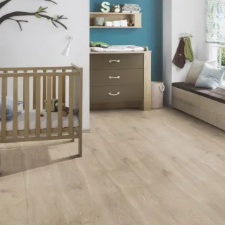 LAMINAT 10mm/Kl.33 KRONOSTEP PURE+ V FUGA K406 HRAST EURUS p=1,758 m2