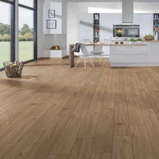 LAMINAT 8mm/Kl.32 SUPER NATURAL CLASSIC PURE+ K338 HRAST CREDENZA p=2,260 m2