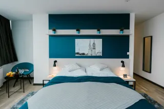 HOTEL BLUE 