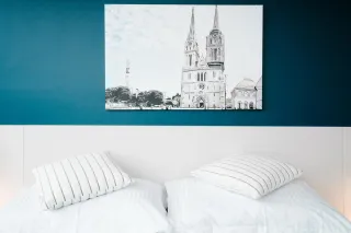 HOTEL BLUE 