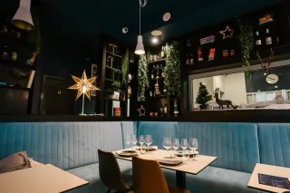 HOTEL BLUE 