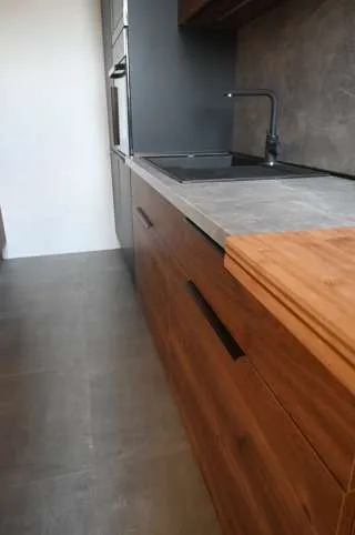 KUHINJA PO MJERI ROSALIND