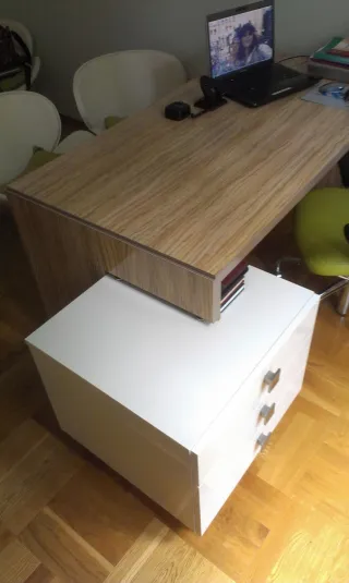 UREDSKI NAMJEŠTAJ 2