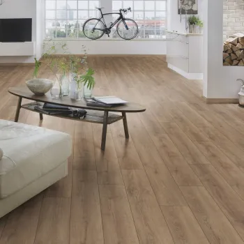 LAMINAT  8mm/Kl.32 SUPER NATURAL CLASSIC PURE + K647 HRAST SOLA p=2,260 m2 