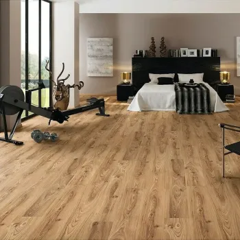 LAMINAT 7+1mm/Kl.31 PROMO 30308862x HRAST p=2,22m2 s podlogom 