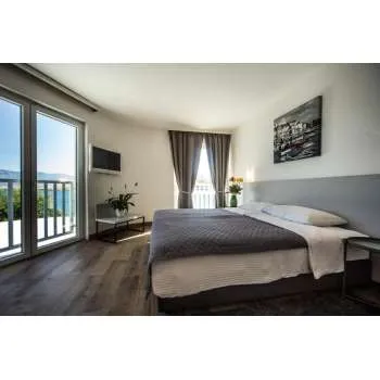 HOTEL PLAŽA PAG 