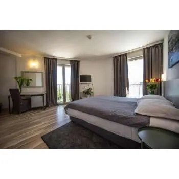 HOTEL PLAŽA PAG 