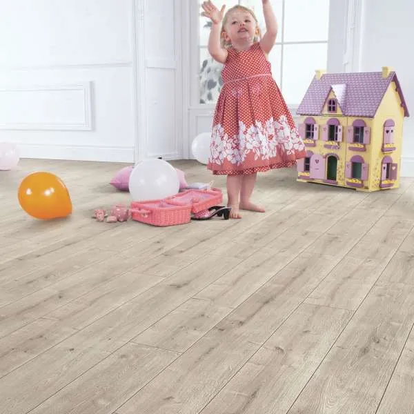 LAMINAT 8mm/Kl.32 ELKA 182x DRIFTWOOD HRAST, RASPOLOŽIVO 21,773 m2