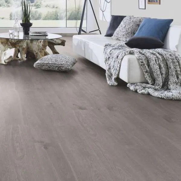LAMINAT 8mm/Kl.32 CASTELO K395 HRAST TORNADO p=2,2204 m2