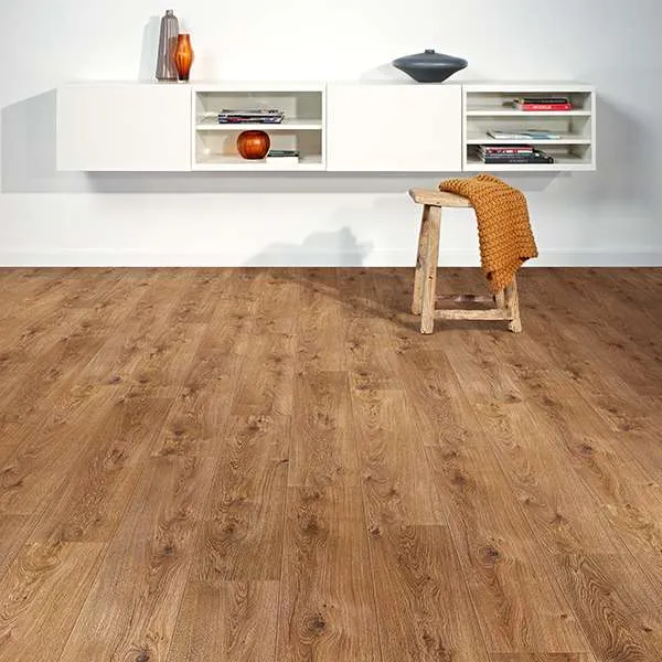 LAMINAT 12mm/Kl.32 VITALITY 390x BARRIQUE HRAST p=1,4481 m2