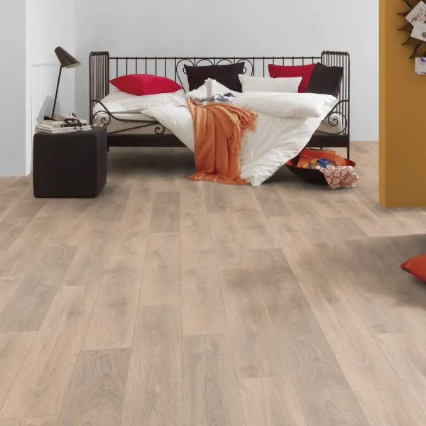 LAMINAT  8mm/Kl.32 SUPER NATURAL CLASSIC V FUGA 8575x HRAST BLONDE, RASPOLOŽIVO 19,982m2 