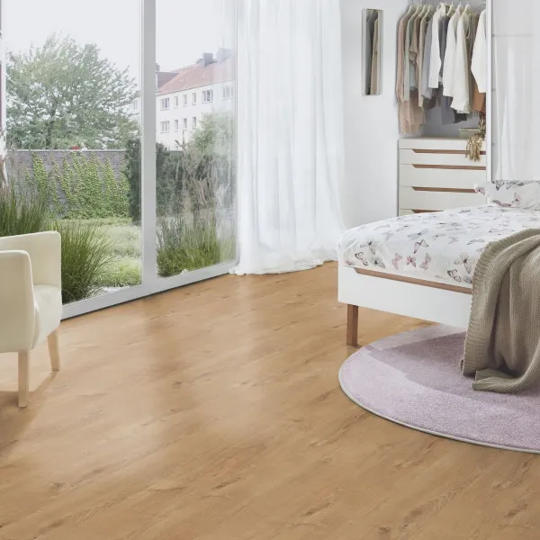 LAMINAT 8mm/Kl.32 SUPER NATURAL CLASSIC PURE + 5985 HRAST SHERWOOD p=2,260 m2