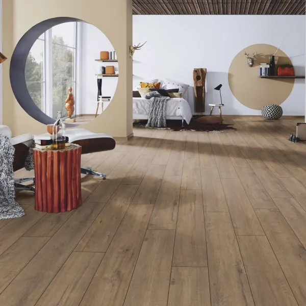 LAMINAT 8mm/Kl.32 SUPER NATURAL CLASSIC PURE + K635 HRAST APOLLO p=2,260 m2