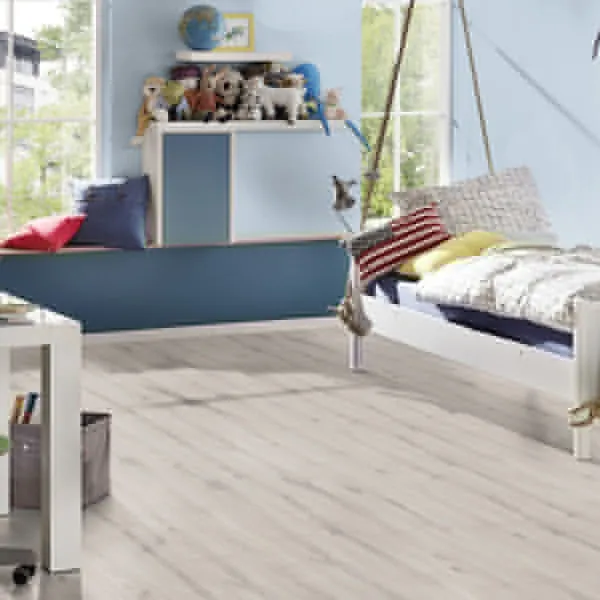 LAMINAT 8mm/Kl.33 ORGANIC Orca PURE + K231 HRAST MISTY p=2,26 m2