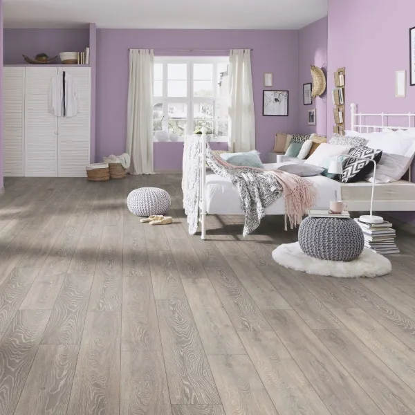 LAMINAT 12mm/Kl.33 FLOOR DREAMS VARIO V FUGA 5542x HRAST SIVI p=1,48 m2