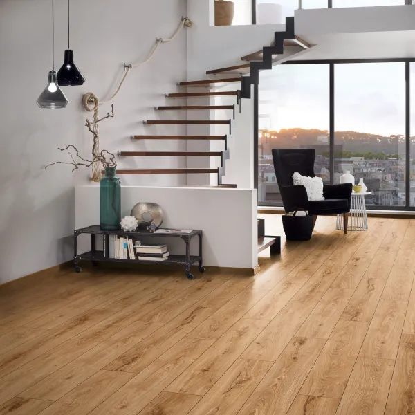LAMINAT  8mm/Kl.32 SUPER NATURAL CLASSIC PURE+ K468 HRAST GONDOLA p=2,260 m2 