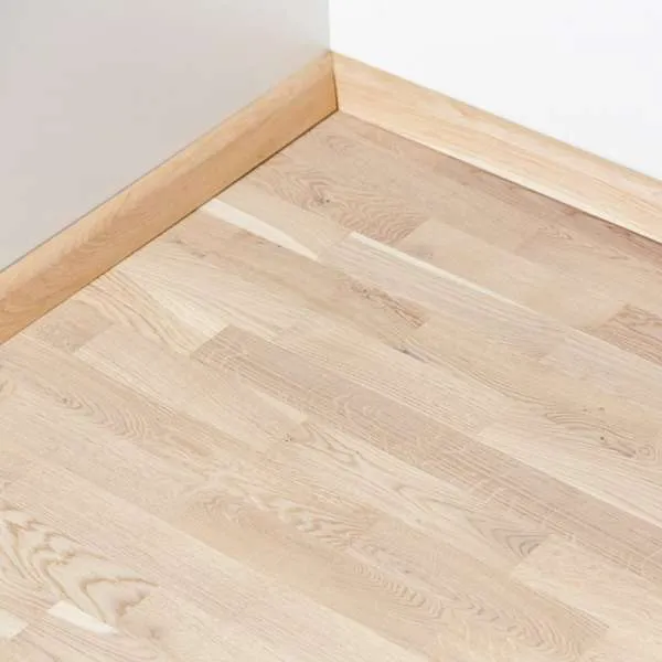 PARKET PANEL 3-S BIJELI HRASTx S 14/207/2175mm s oštećenjem RASPOLOŽIVO 6,303 m2