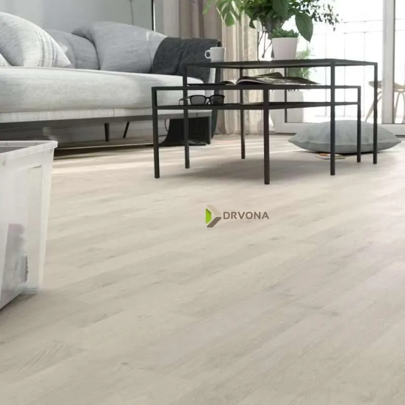 LAMINAT 8mm/Kl.32 BODOMO 8541x HRAST PALACE p=2,52 m2
