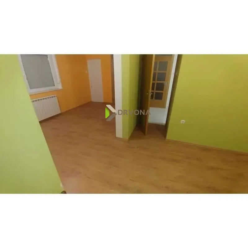 LAMINAT 10mm/Kl.33 SUPREME VARIO V FUGA 8169x HRAST POLJSKI, RASPOLOŽIVO 10,362m2