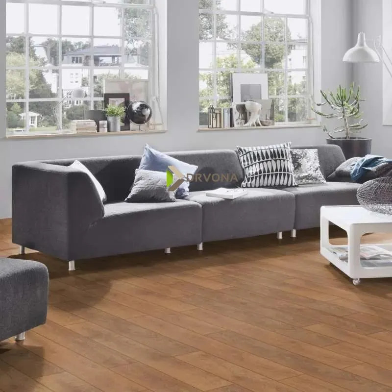 LAMINAT 14mm/Kl.33 TITAN V FUGA 8573 HRAST HERLECH p=1,41 m2 