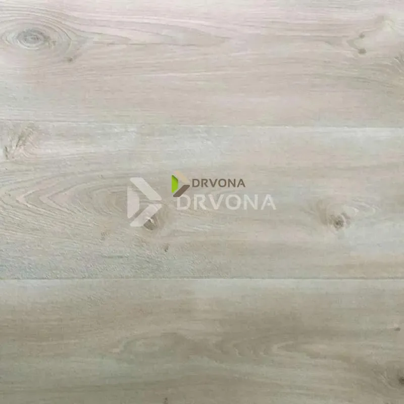 LAMINAT 8mm/Kl.32 LAKEWOOD 930x HRAST NATUR p=2,4615 m2