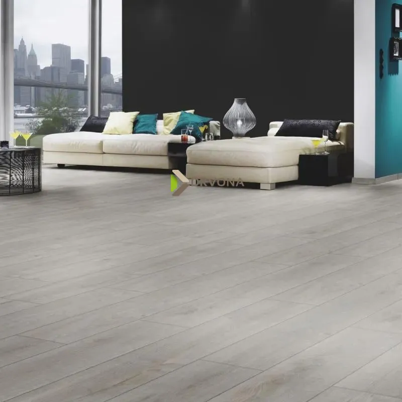 LAMINAT 14mm/Kl.33 TITAN V FUGA K392 HRAST ATOMIC p=1,41 m2