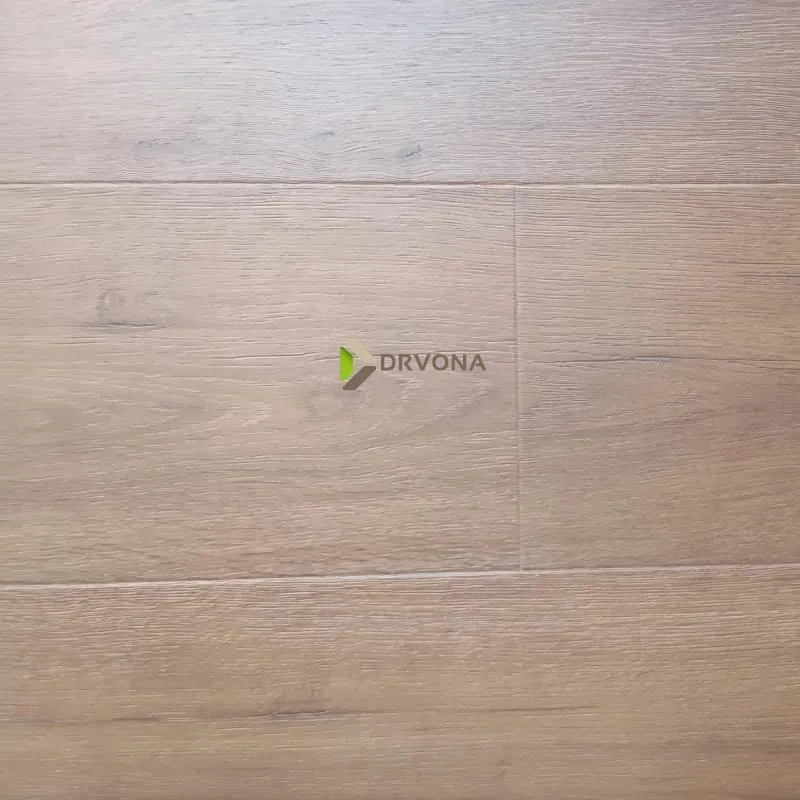 LAMINAT  8mm/Kl.32 CAVALIER 737x RUSTIK HRAST p=2,179 m2 