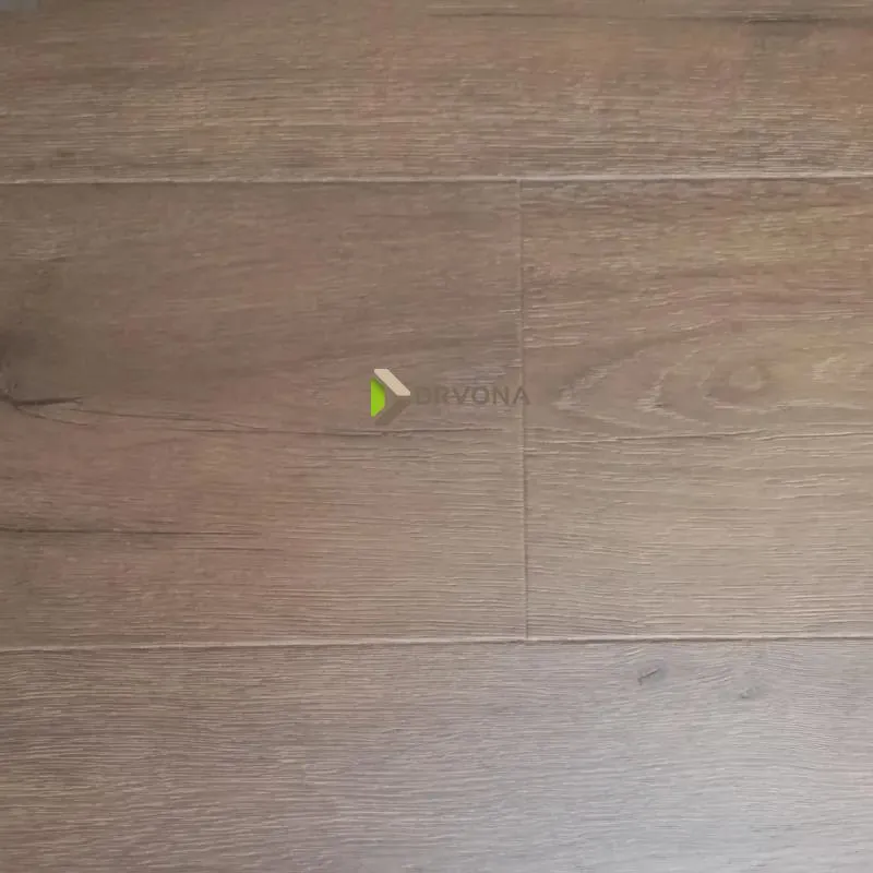 LAMINAT  8mm/Kl.32 CAVALIER 737x RUSTIK HRAST p=2,179 m2 