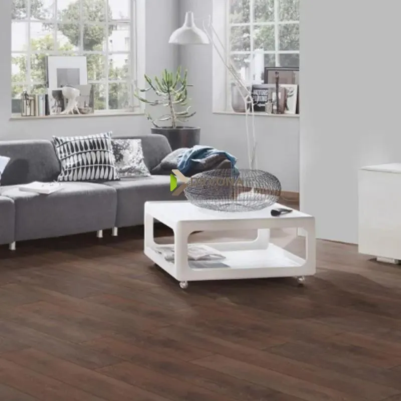 LAMINAT 8mm/Kl.32 SUPER NATURAL CLASSIC V FUGA 8633x HRAST SHIRE p=2,2204 m2