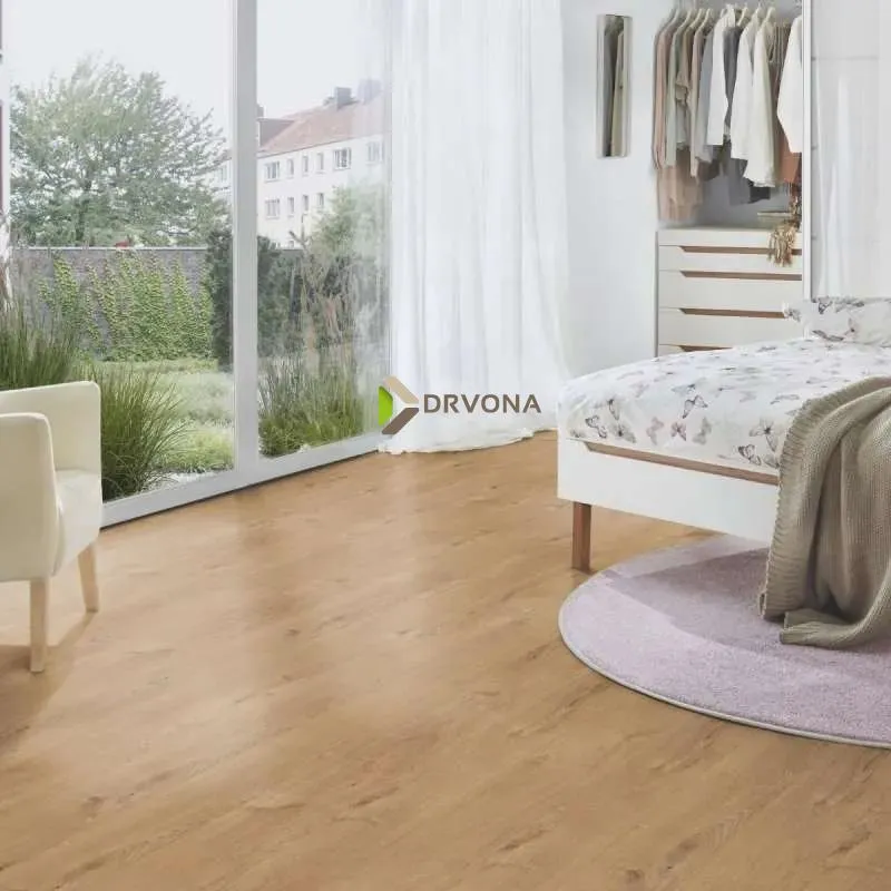 LAMINAT 8mm/Kl.32 SUPER NATURAL CLASSIC PURE + 5985 HRAST SHERWOOD p=2,260 m2