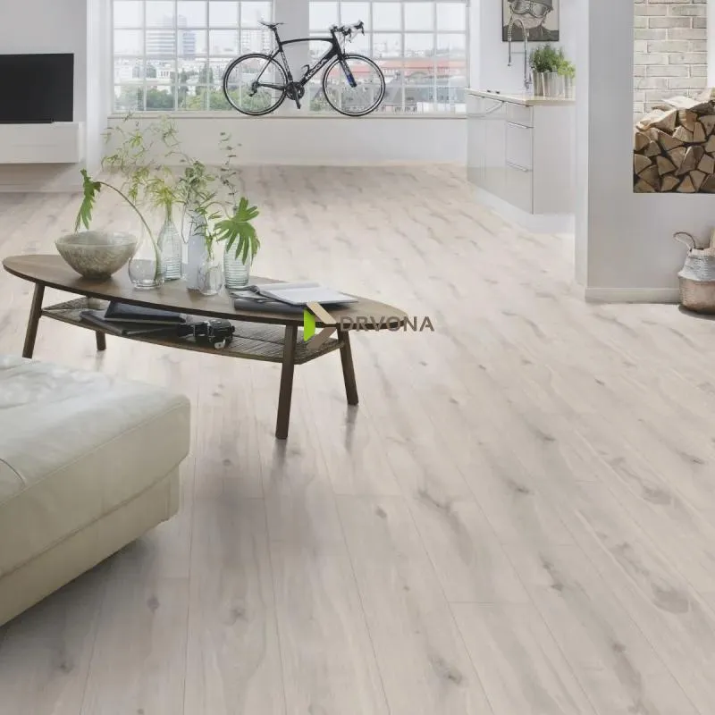 LAMINAT 8mm/Kl.33 ORGANIC Orca PURE + K231 HRAST MISTY p=2,26 m2