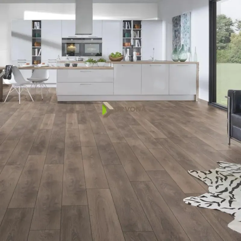 LAMINAT 10mm/Kl.33 TRADITION 465x HRAST RUSTIC p=1,69 m2