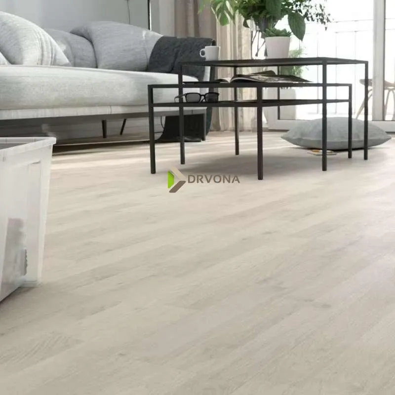 LAMINAT  8mm/Kl.32 BODOMO 8541x HRAST PALACE p=2,52 m2 