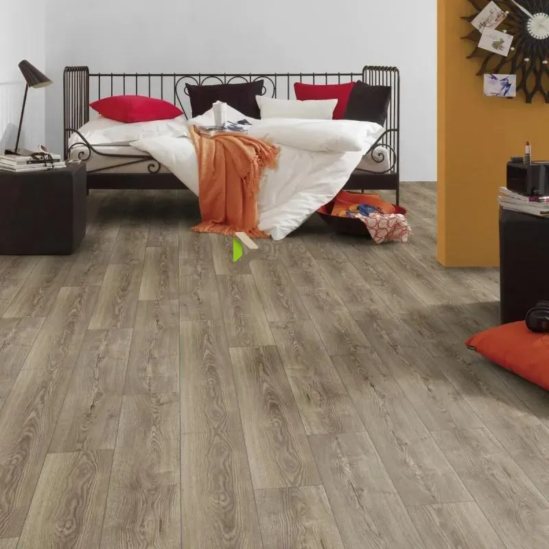 LAMINAT 8mm/Kl.32 SUPER NATURAL CLASSIC PURE+ K482 HRAST TWILIGHT p=2,260 m2