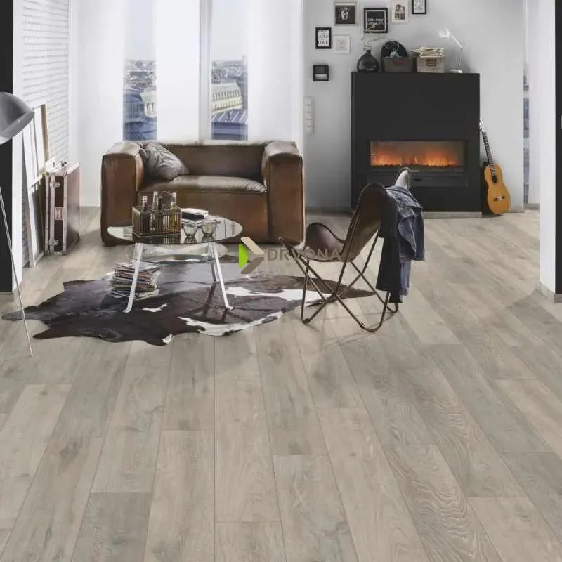 LAMINAT 8mm/Kl.32 SUPER NATURAL CLASSIC PURE + 5543 HRAST COLORADO p=2,260 m2