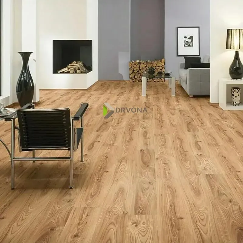 LAMINAT 7+1mm/Kl.31 PROMO 30308862x HRAST p=2,22m2 s podlogom