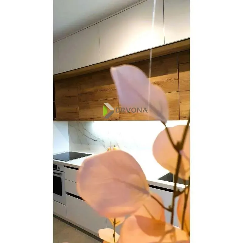 KUHINJA PO MJERI LOTTA